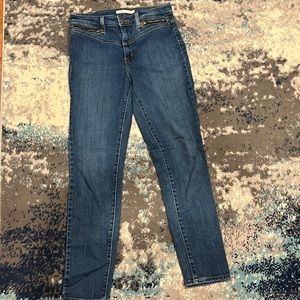 Levi’s 721 High Rise skinny ankle